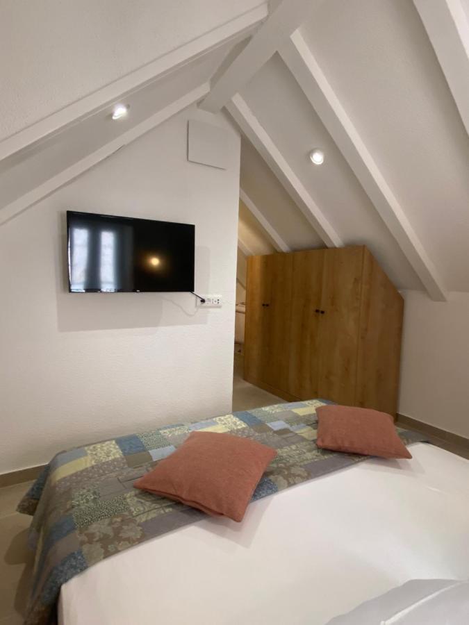 House Malena - Rooms Віс Екстер'єр фото